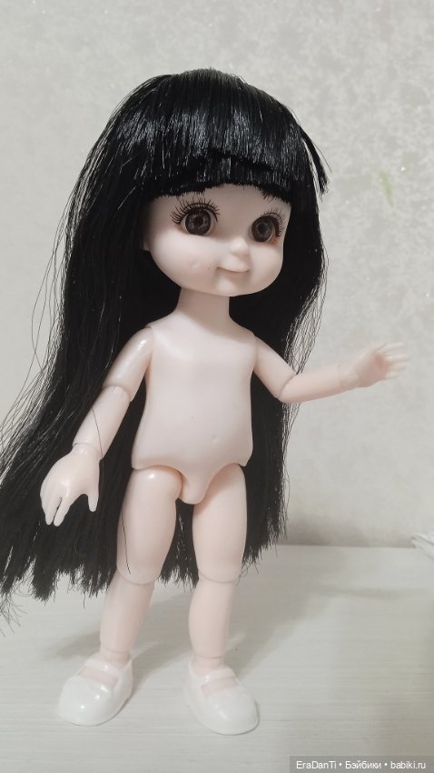 Баболи брюнетка улыбашка - фото личика крупным планом (фото 3)