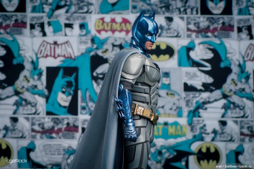Эксклюзивная фигурка Бэтмена от Hot Toys (фото 8)