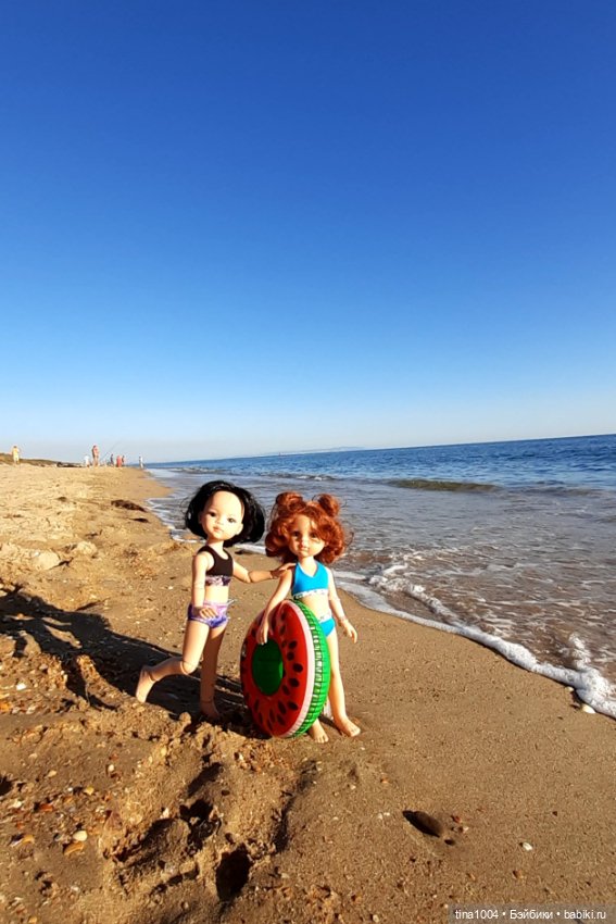 ИЗ ЖИЗНИ КУКОЛ Как они отдыхают