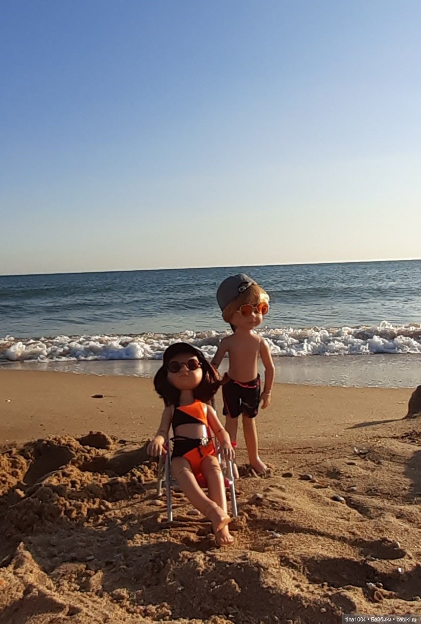 ИЗ ЖИЗНИ КУКОЛ Как они отдыхают (фото 4)