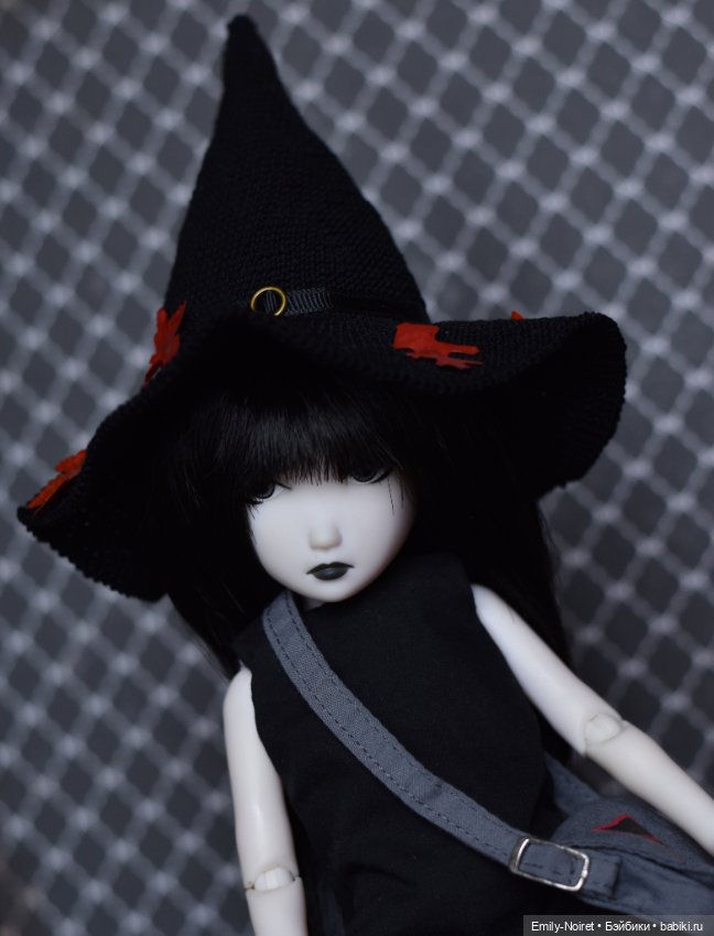 Странная Эмили и тыква — Куклы Ashton Drake (Эштон Дрейк): реалистичные малыши (фото 2)