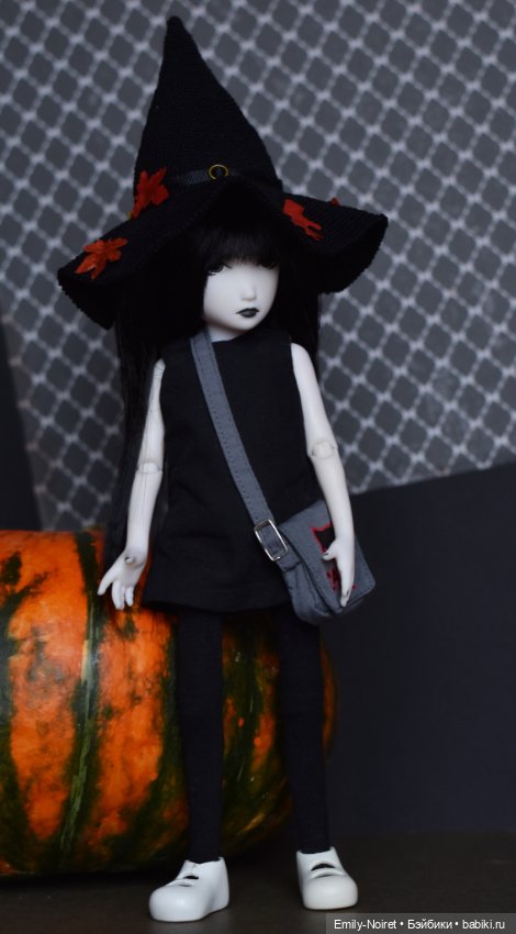 Странная Эмили и тыква — Куклы Ashton Drake (Эштон Дрейк): реалистичные малыши (фото 5)