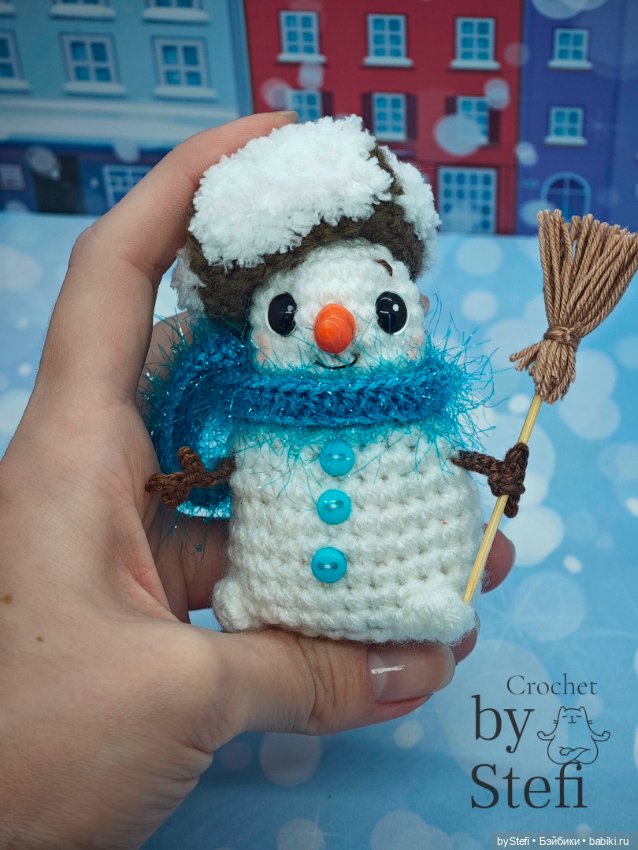 Снеговичок в шапке-ушанке