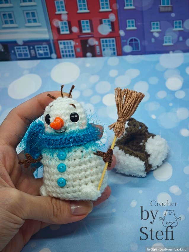 Снеговичок в шапке-ушанке