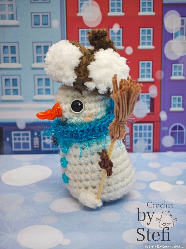 Снеговичок в шапке-ушанке