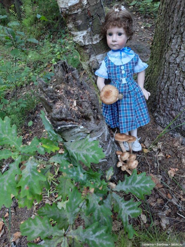 Лизонька тоже простилась с летом