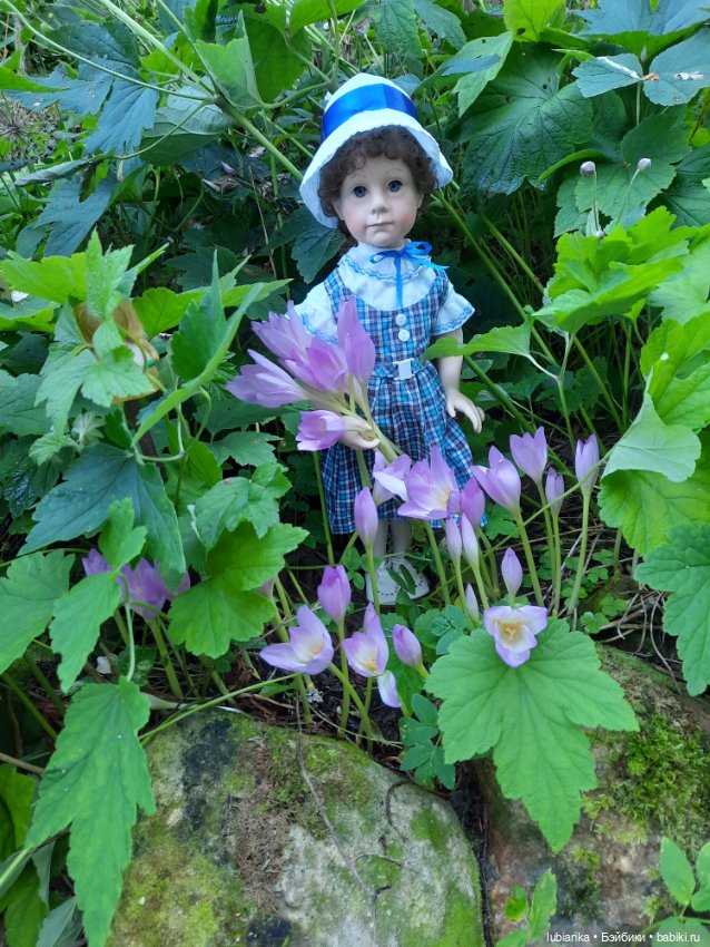 Лизонька тоже простилась с летом (фото 5)