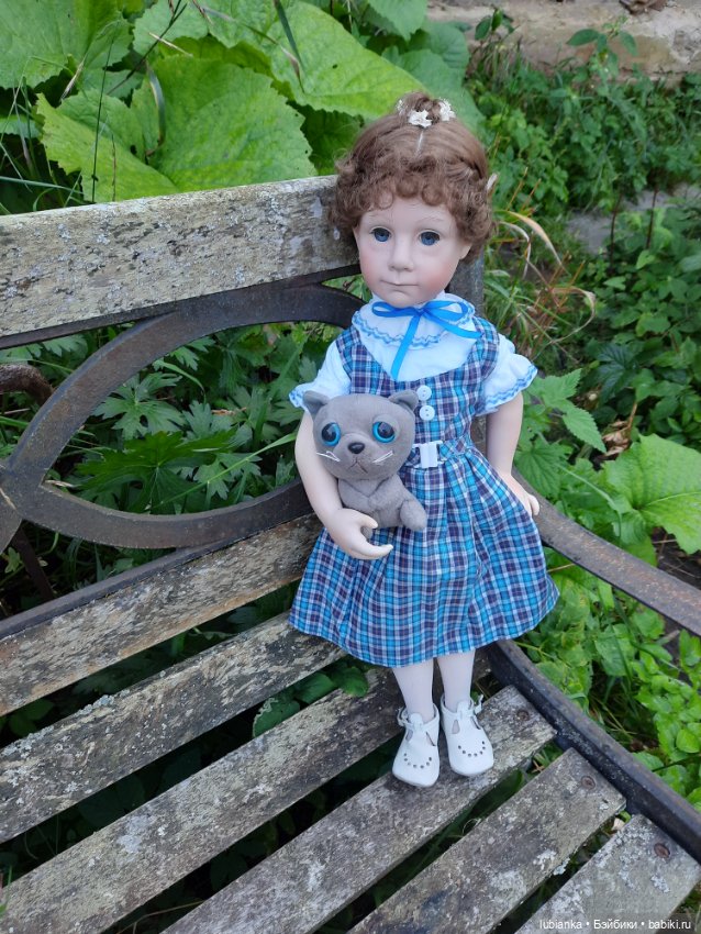 Лизонька тоже простилась с летом (фото 10)