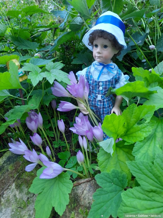 Лизонька тоже простилась с летом (фото 4)