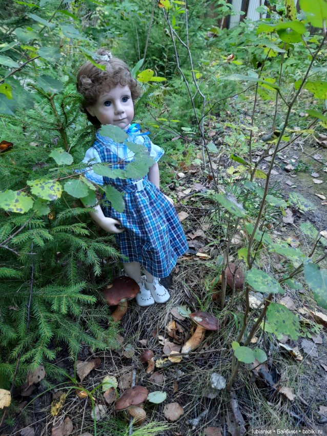 Лизонька тоже простилась с летом