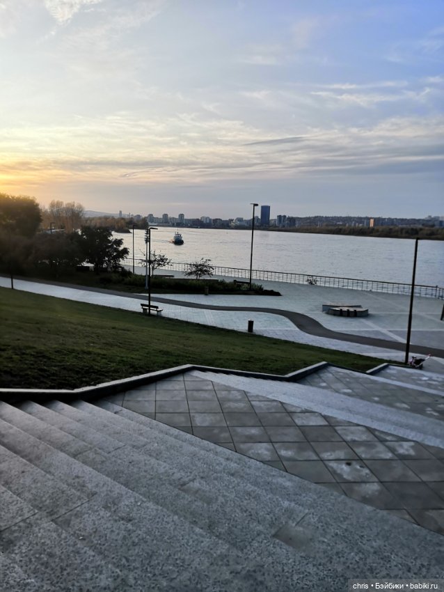 Осенняя прогулка гения и миллиардера (Hot toys Tony Stark) (фото 3)