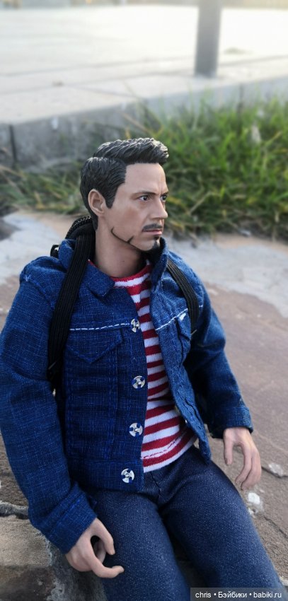 Осенняя прогулка гения и миллиардера (Hot toys Tony Stark) (фото 4)