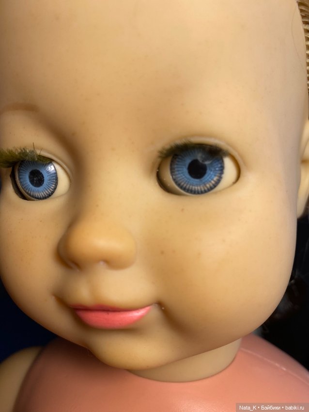 "Веснушки" у старой куклы. Поделитесь опытом (фото 2)