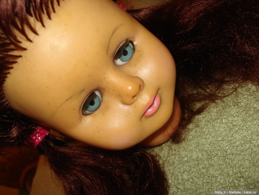 "Веснушки" у старой куклы. Поделитесь опытом (фото 4)