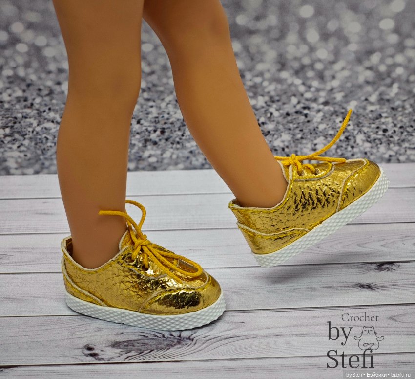 Новые кроссовки для Paola Reina