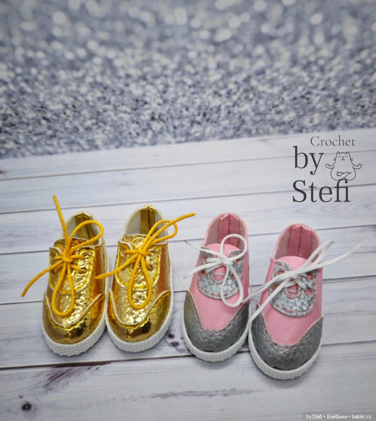 Новые кроссовки для Paola Reina