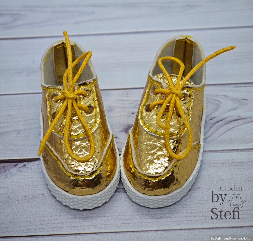 Новые кроссовки для Paola Reina