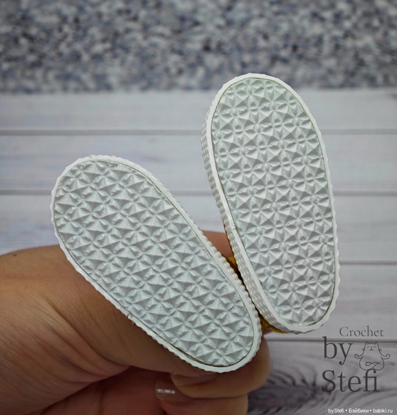 Новые кроссовки для Paola Reina