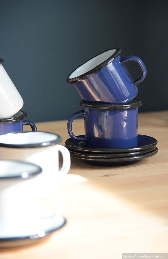 "Этот чёрный" и "Этот чёрный"