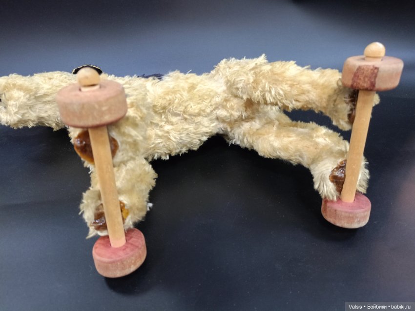 Собака на колёсиках, ГДР — Игрушки СССР и советского детства: резиновые (фото 5)