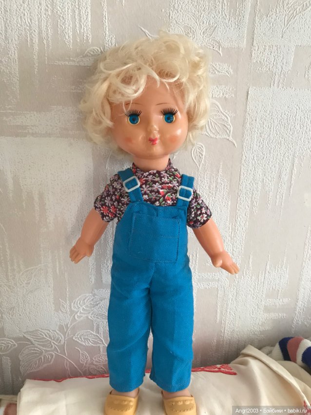 Может кто подскажет, производителя куколки?или у кого в коллекции есть такая же