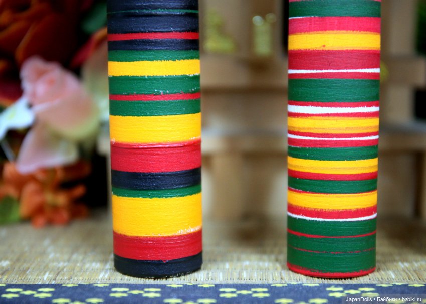 Роспись кокэси на токарном станке на мастер-классе музея "Япония. Куклы, сказки и легенды" (фото 3)