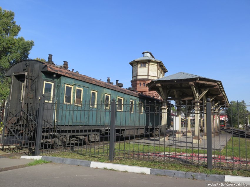 Арина "Огонёк" на теле Паола Рейна