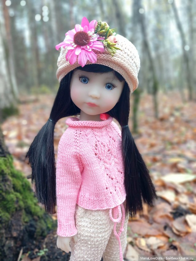 На ковре осенних листьев — Куклы Ruby Red (Руби Ред) Fashion Friends: Siblies