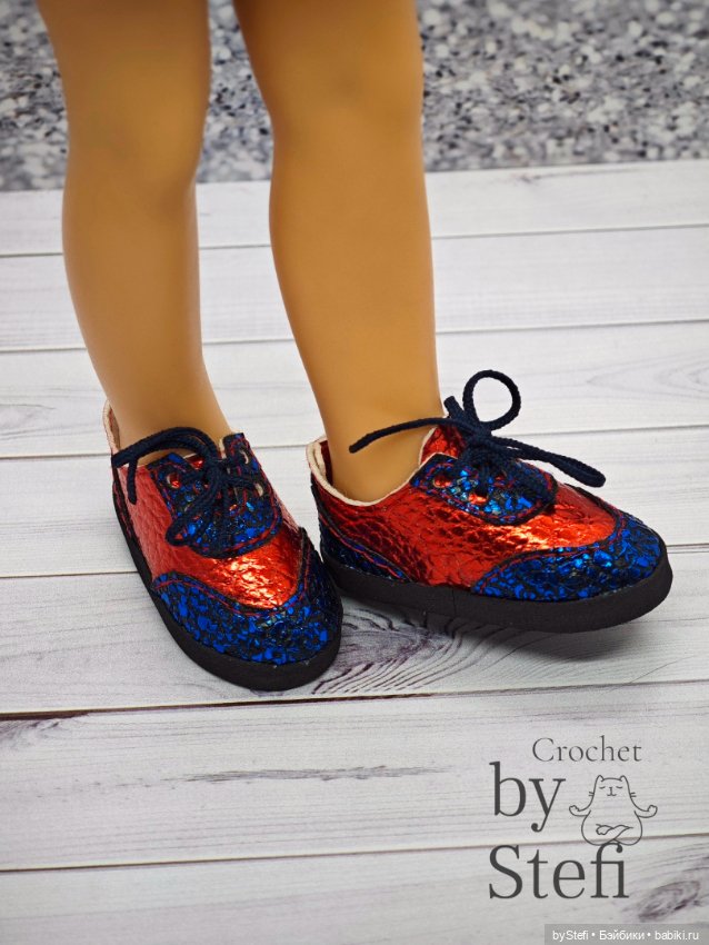 Новые яркие кроссовки для Paola Reina (фото 5)