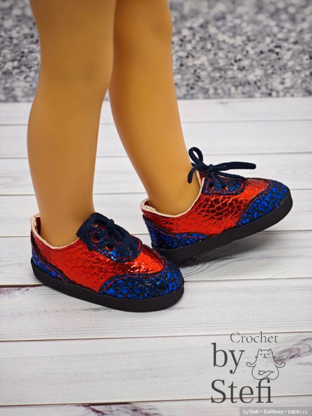 Новые яркие кроссовки для Paola Reina (фото 4)