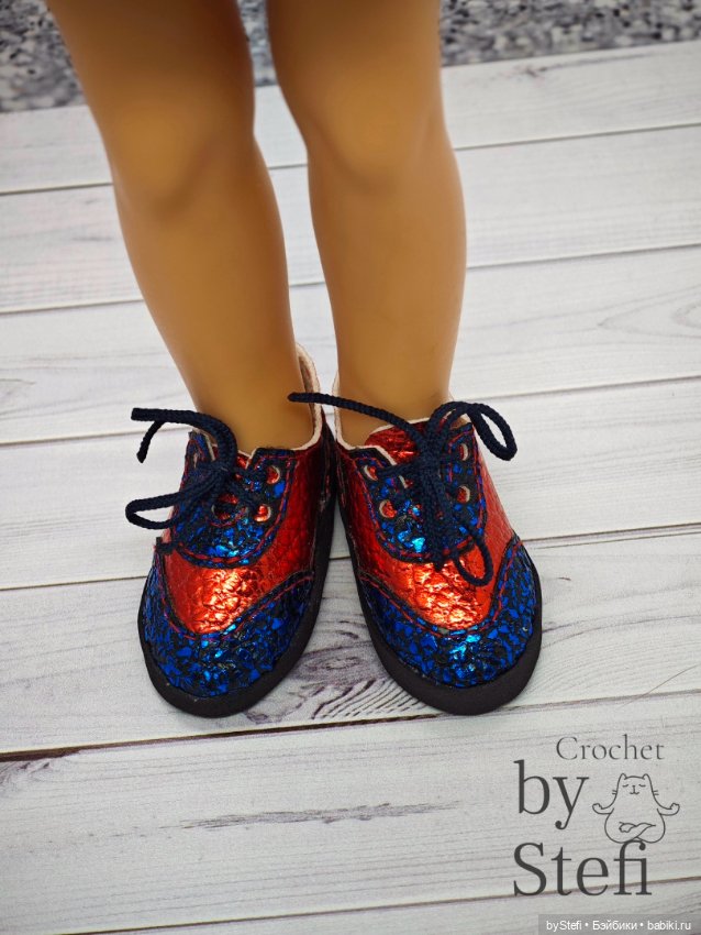 Новые яркие кроссовки для Paola Reina (фото 6)