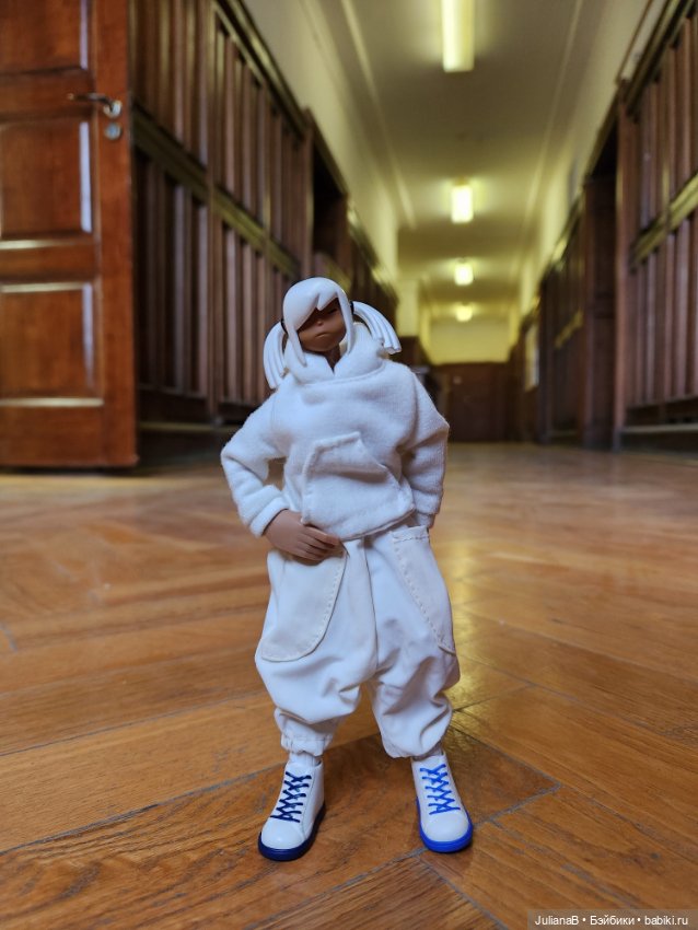 Между наукой и магией — Экшн