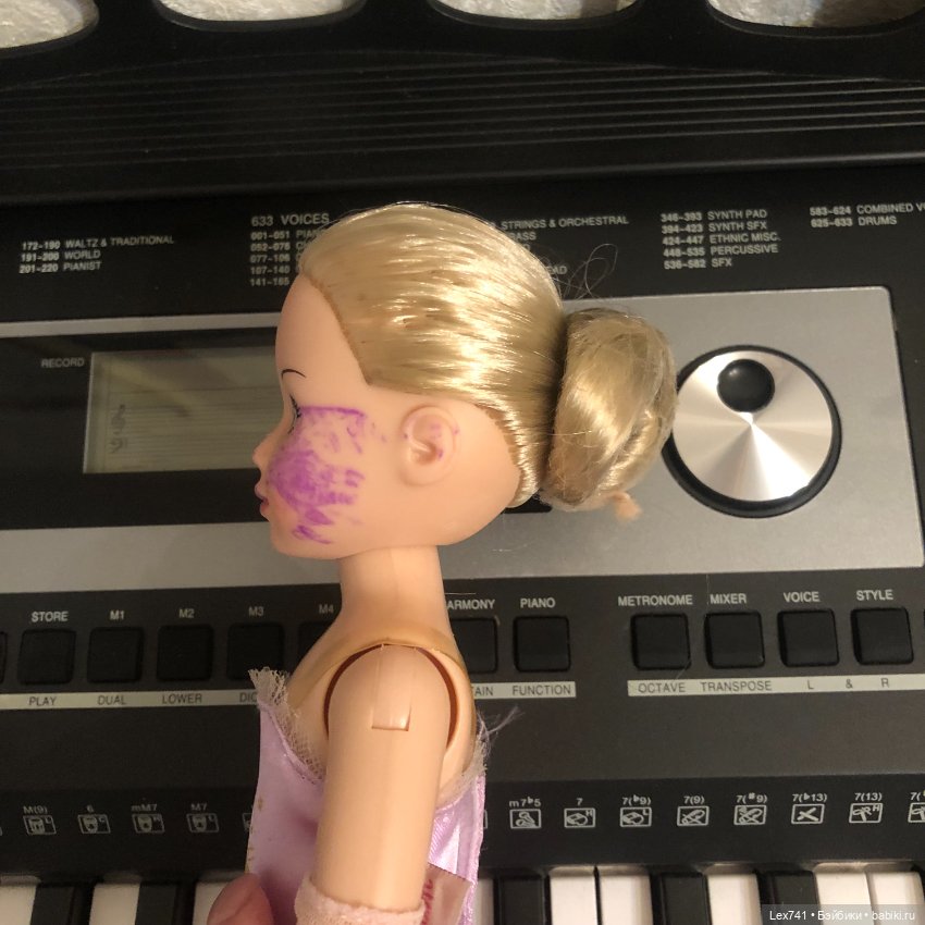 Прошу помочь с выведением пятна на лице куколки (фото 2)