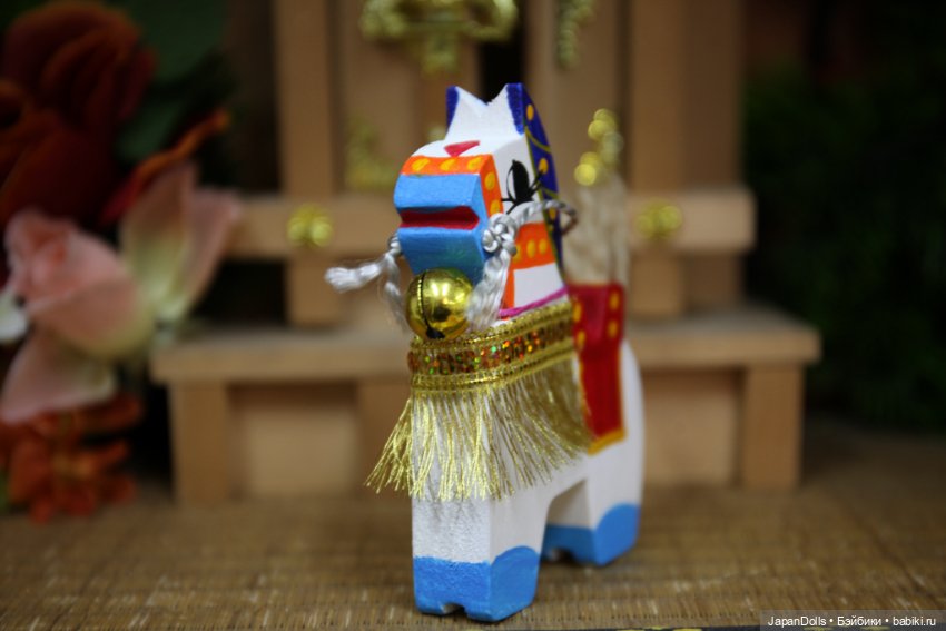 «Чагу Чагу Умако» с бахромой на мастер-классе в музее "Япония. Куклы, сказки и легенды" (фото 3)