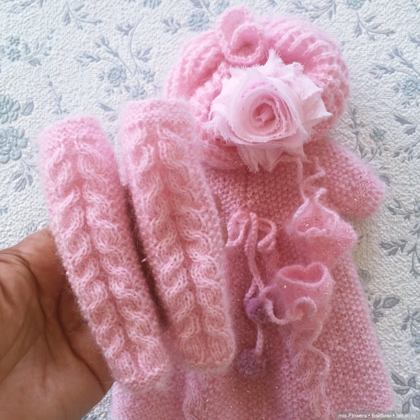 Сегодня - 24 октября - День любви к тёплым вязаным носкам (фото 10)