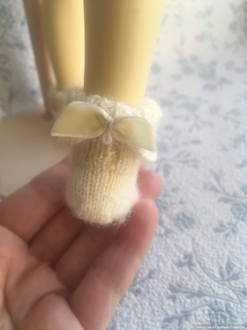 Сегодня - 24 октября - День любви к тёплым вязаным носкам (фото 5)