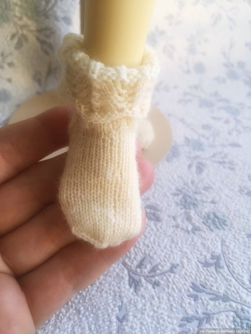 Сегодня - 24 октября - День любви к тёплым вязаным носкам (фото 4)