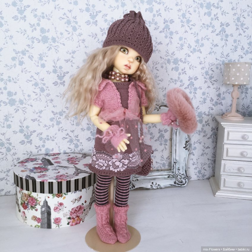 Сегодня - 24 октября - День любви к тёплым вязаным носкам (фото 6)