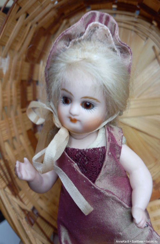 Шляпки и боннеты — Антикварные куклы Mignonette (Миньонетта): карманные