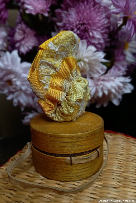 Шляпки и боннеты — Антикварные куклы Mignonette (Миньонетта): карманные (фото 10)