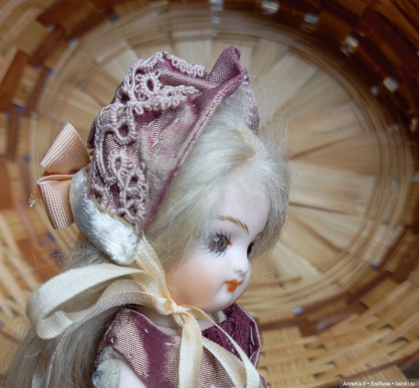 Шляпки и боннеты — Антикварные куклы Mignonette (Миньонетта): карманные