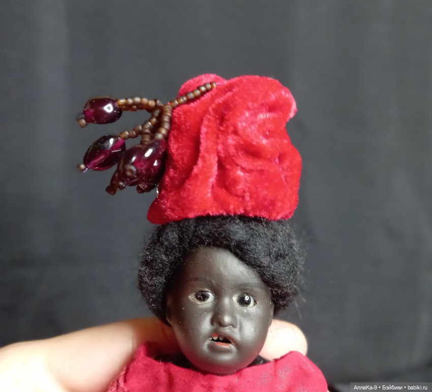 Шляпки и боннеты — Антикварные куклы Mignonette (Миньонетта): карманные (фото 5)