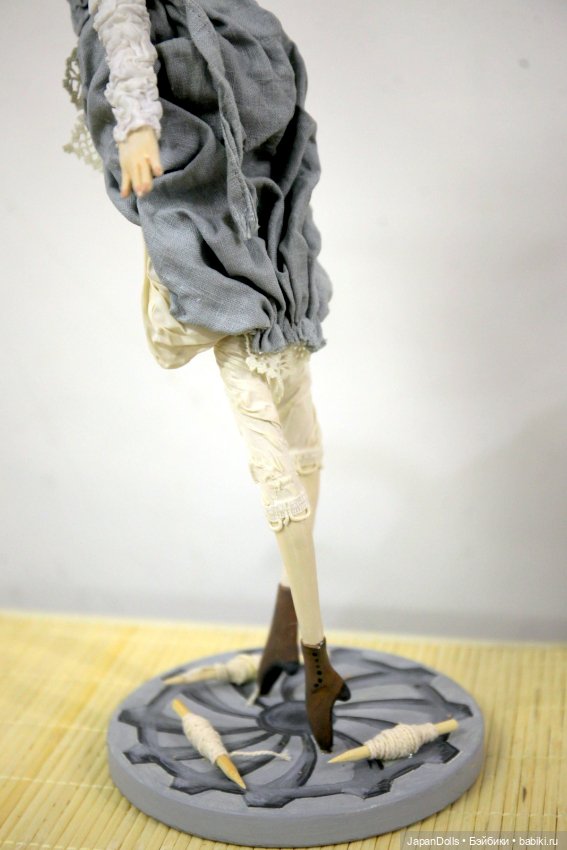 "Веселая ткачиха" на выставке "Куклы с характером. Четвертая высота" (фото 7)