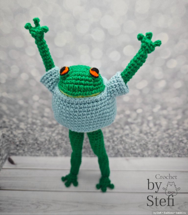 Модный лягух — Вязаные игрушки и амигуруми: крючком