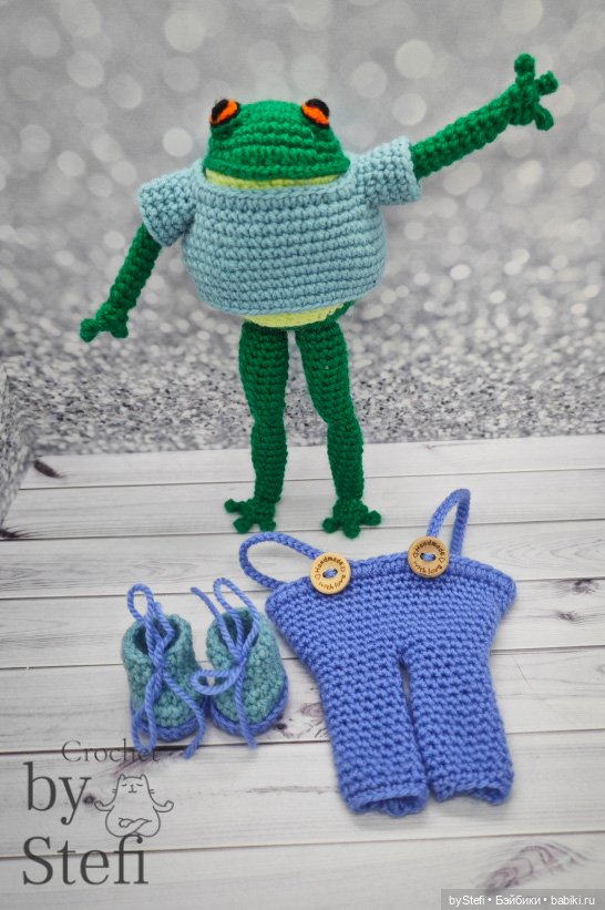 Модный лягух — Вязаные игрушки и амигуруми: крючком