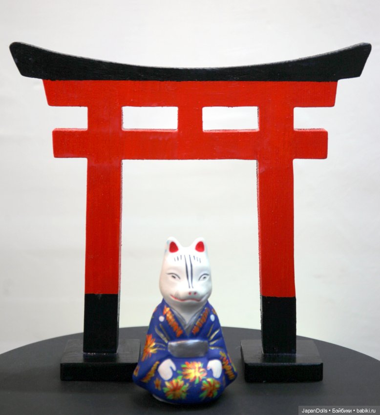 Ворота Тории на мастер-классе в музее "Япония. Куклы, сказки и легенды" (фото 4)