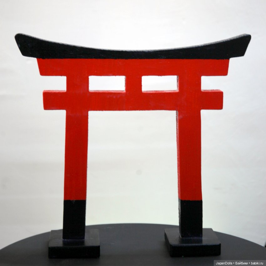 Ворота Тории на мастер-классе в музее "Япония. Куклы, сказки и легенды" (фото 2)