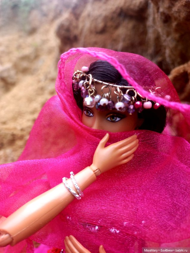 Рекха - Танец в пустыне — Куклы Barbie (Барби): Looks (фото 3)