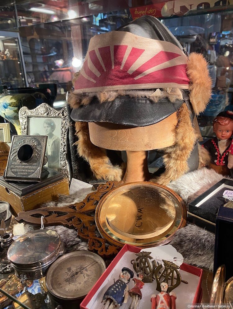 Антикварная лавка в Эдинбурге