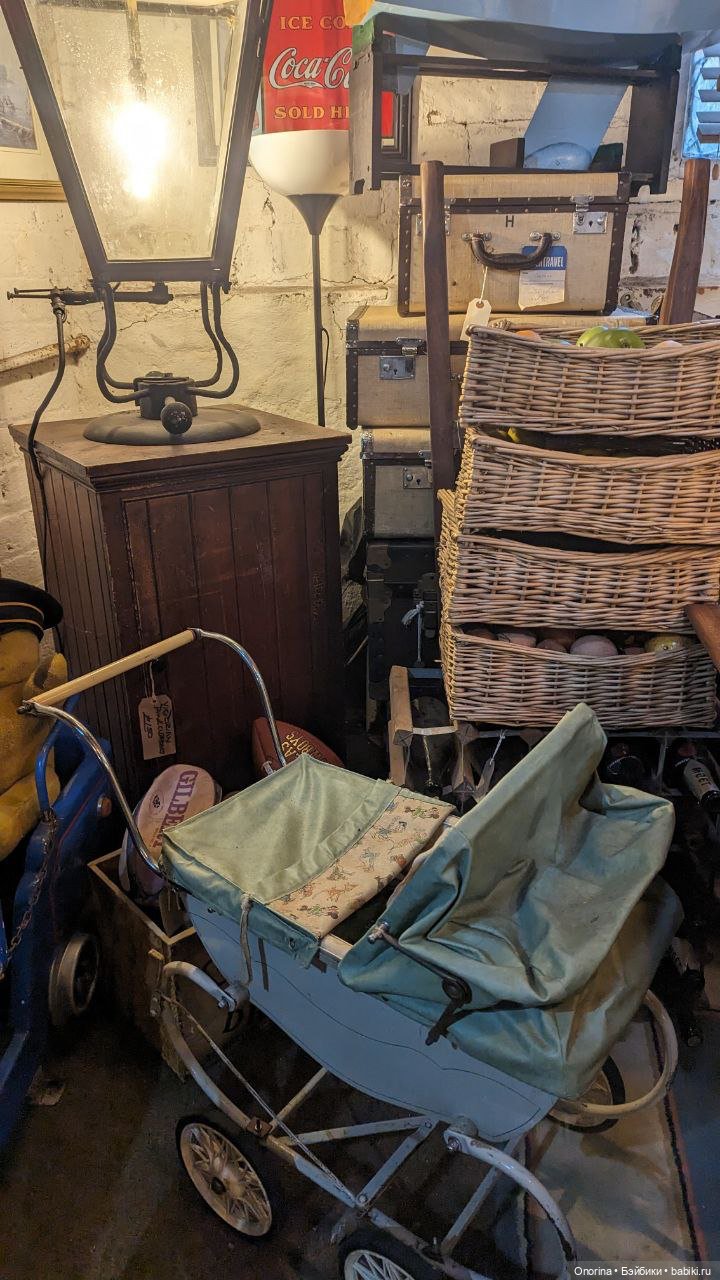 Антикварная лавка в Эдинбурге (фото 7)